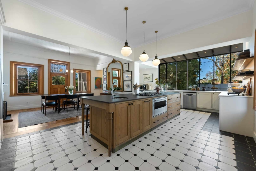 4 Bedroom Property for Sale in Rondebosch Western Cape